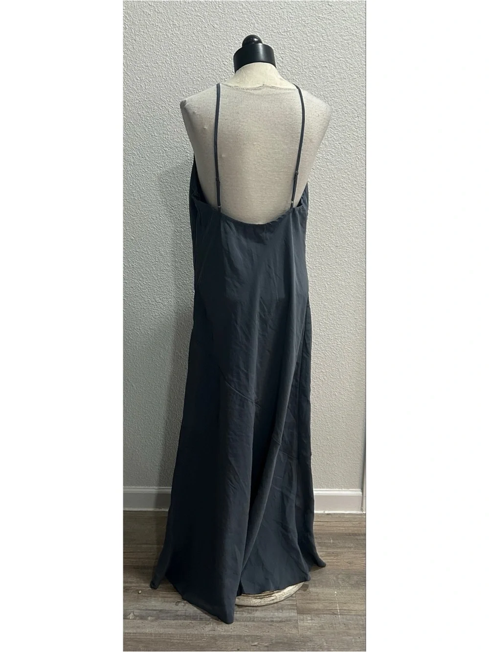 Abercrombie & Fitch Women’s Gray Halter Neck Bias Cut Maxi Dress Size Large